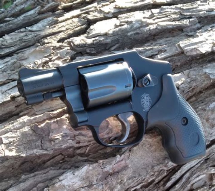Who makes the best 38 snub nose revolver?
