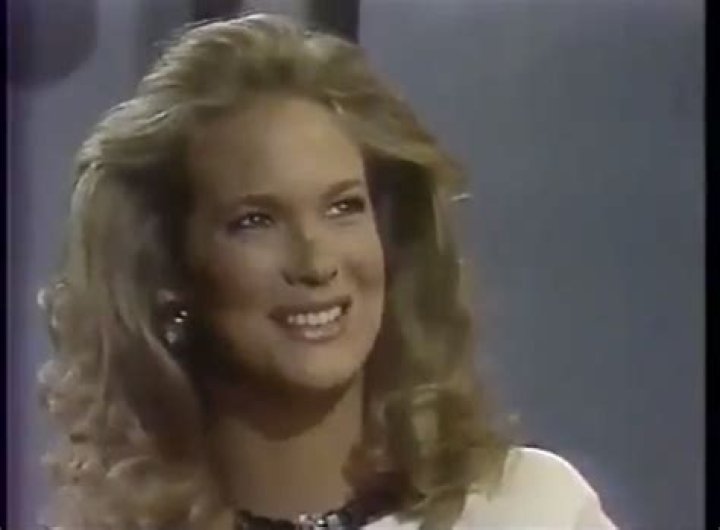 Who plays Anna DiMera On days?