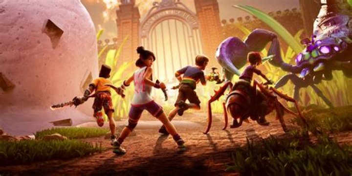Who plays hoops in grounded?