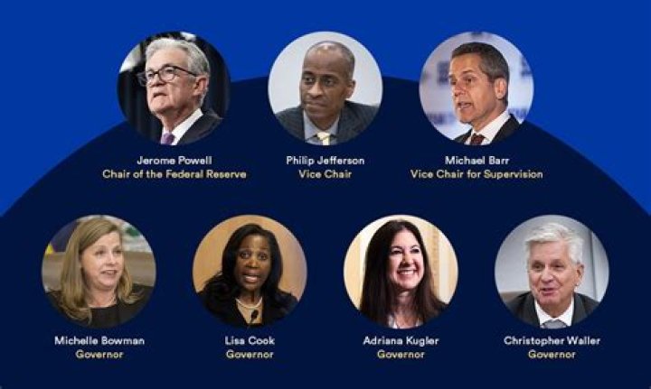 Who runs the county government?