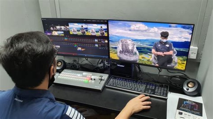 Who uses TriCaster?
