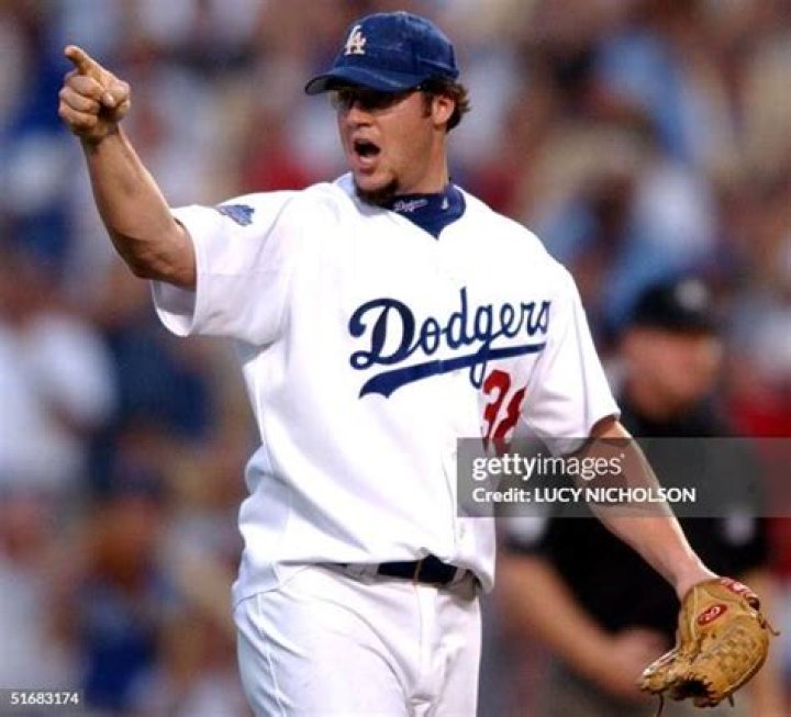Who was the closing pitcher for the Dodgers last night?
