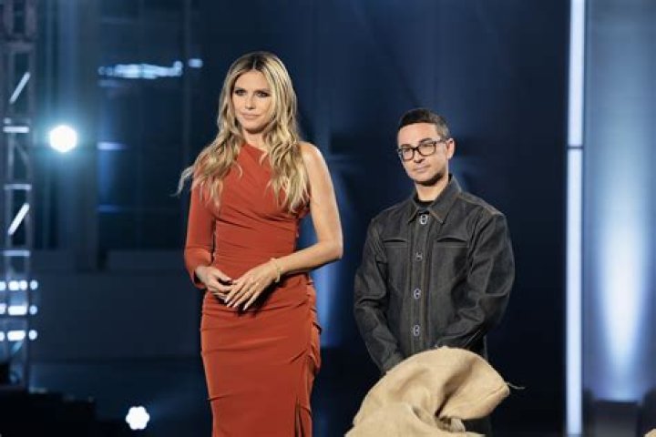 Who went home on the last Project Runway?