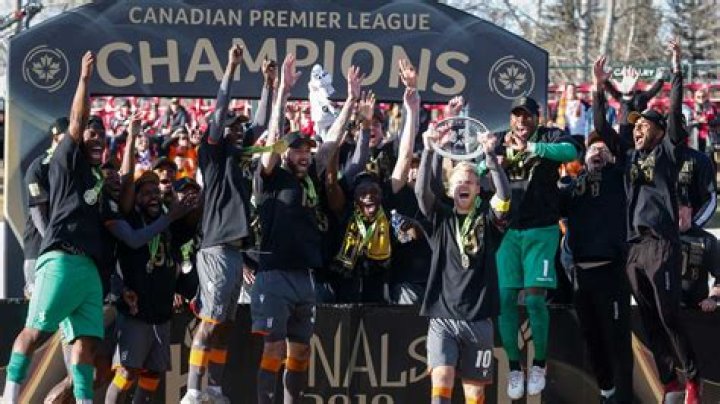 Who won the Canadian premier league?