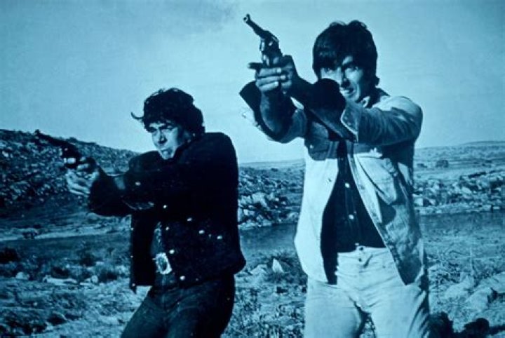 Who wrote story of Sholay?