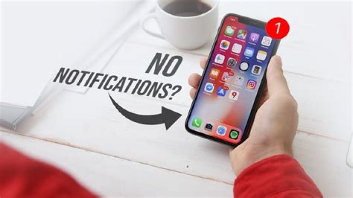 Why am I not getting YouTube notifications on my phone?
