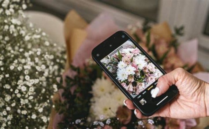 Why are Instagram videos reversed?