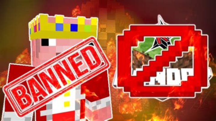 Why did Technoblade get banned from Minecraft Monday?