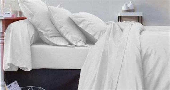 Why do hotels use white linen?