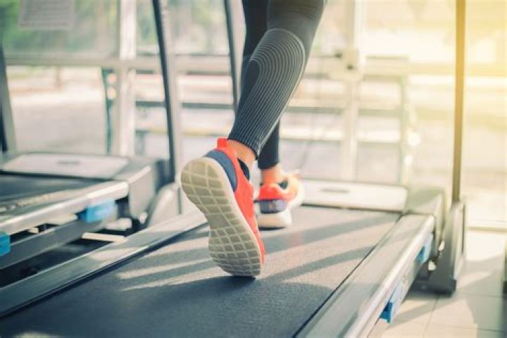 Why do I run faster outside than on the treadmill?