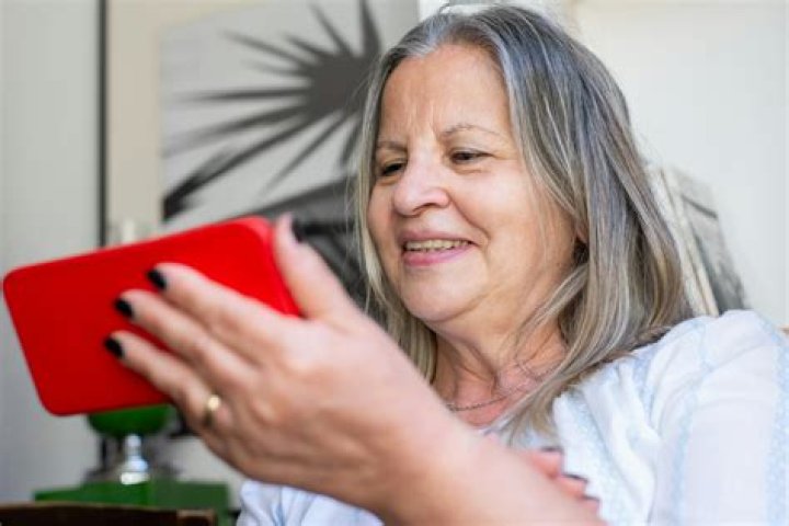 Why do old people hum?