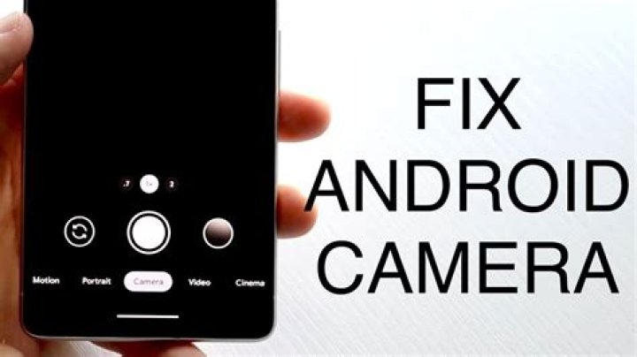 Why does my phone camera keep crashing?