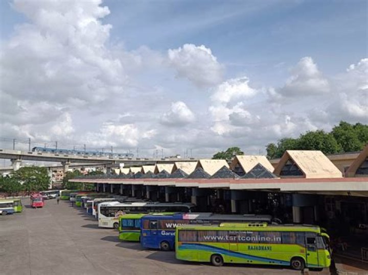 Why is Tsrtc in losses?