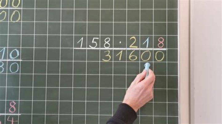 Wie Multipliziert man 3 zahlen?