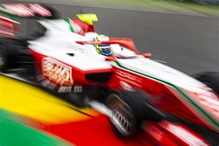 Wie schnell ist ein Formel 3 Auto?