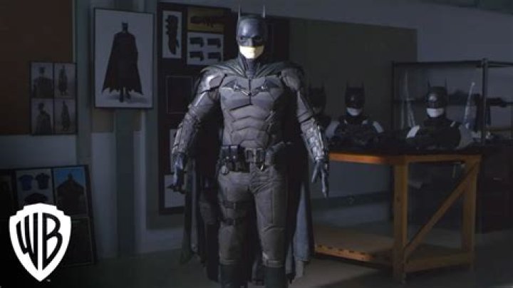 Would Batman's cape really work?